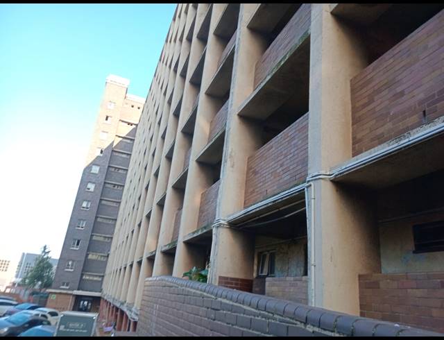 1.5 BEDROOM FLAT FOR SALE IN POINT